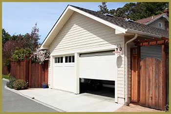 Fort Lauderdale Metro Garage Door Service Fort Lauderdale, FL 954-800-4337 Fort Lauderdale Metro Garage Door Service Fort Lauderdale, FL 954-800-4337 - serv-sid-res-gdr-19m